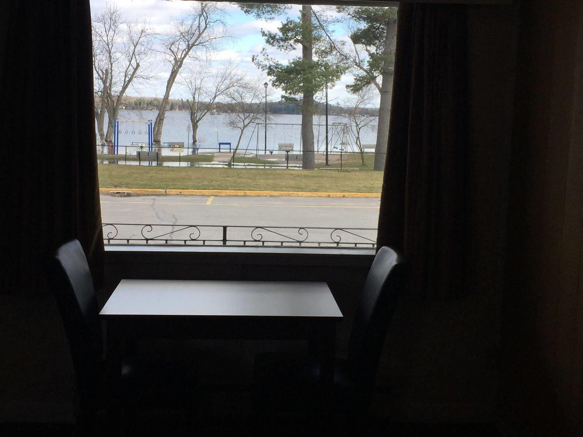 Park Place Motel & Suites Tweed 외부 사진